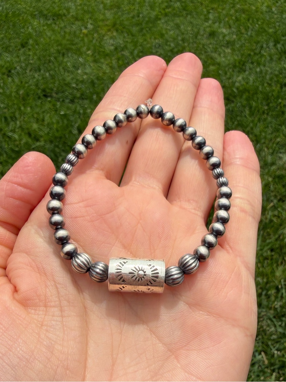 Sterling Silver Navajo Pearl Stretch Bracelet with Barrel and Fluted Beads - Picture 2 of 4